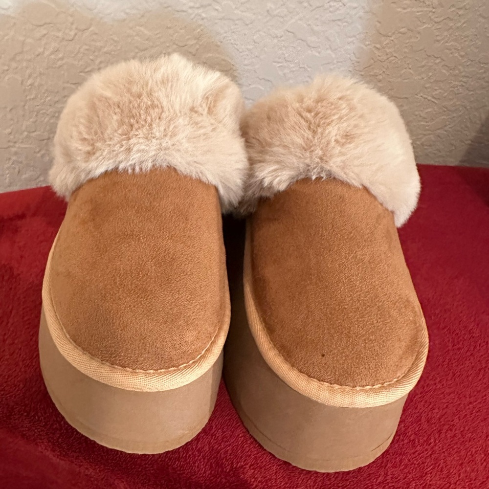 Steve Madden platform mules